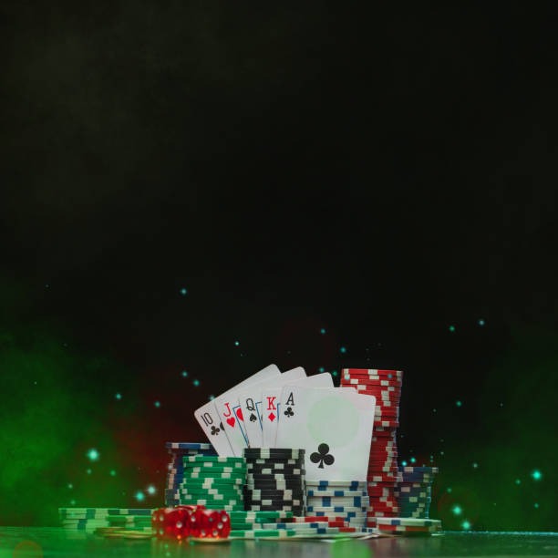 qqindah slot platform interface showing game categories and payment options